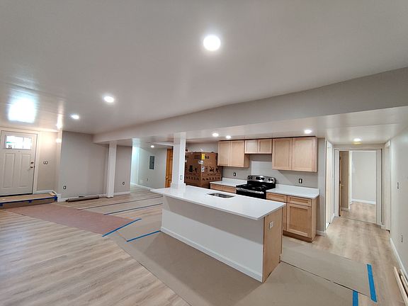 4th image of 215 Saint Paul St #4E