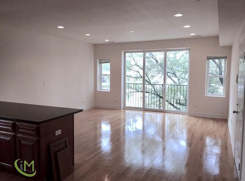 1st image of 3831 N Kedzie Ave APT 3S