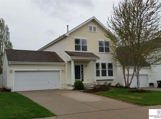 4972 S 194th St, Omaha, NE 68135