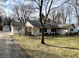 14492 Garden St, Burton, OH 44021