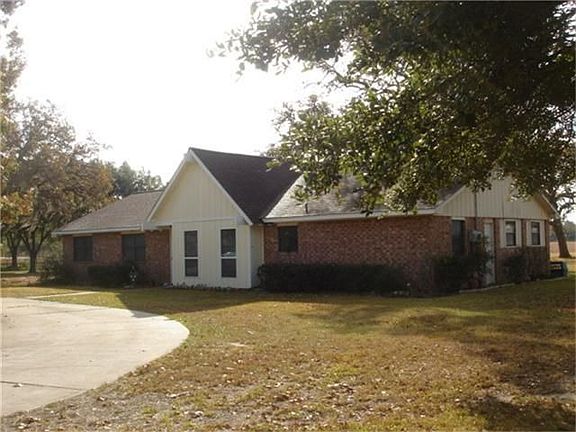 3rd image of 829 Sodolak Ln