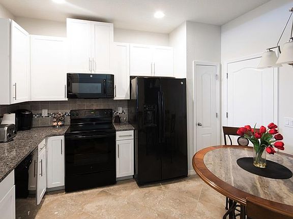 3rd image of 5233 Bay Isle Cir