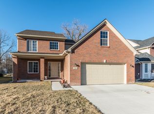 37462 Eagle Dr, Livonia, MI 48150