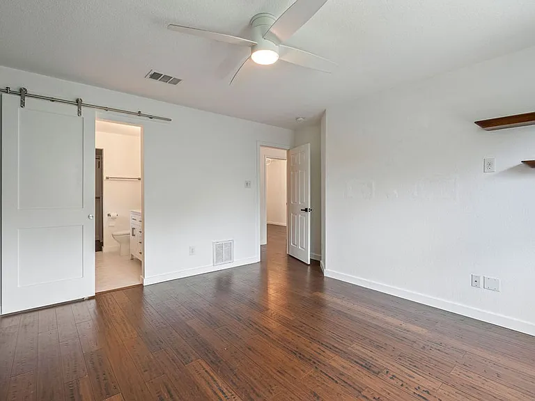 7107 Leppke Cv — Photo 17