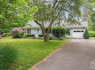 7 Eichybush Rd, Kinderhook, NY 12106