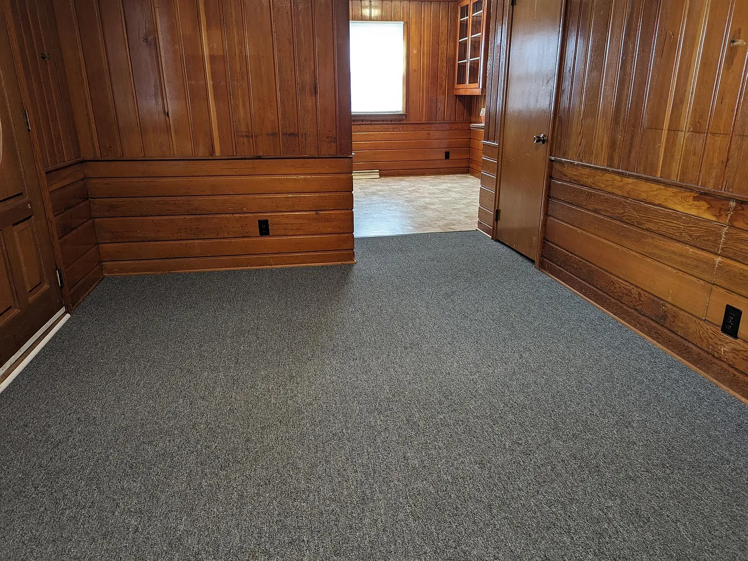 2712 Kilkare Ave — Photo 3