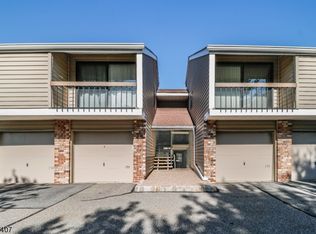 158 Overlook Dr #2904, Clinton, NJ 08809