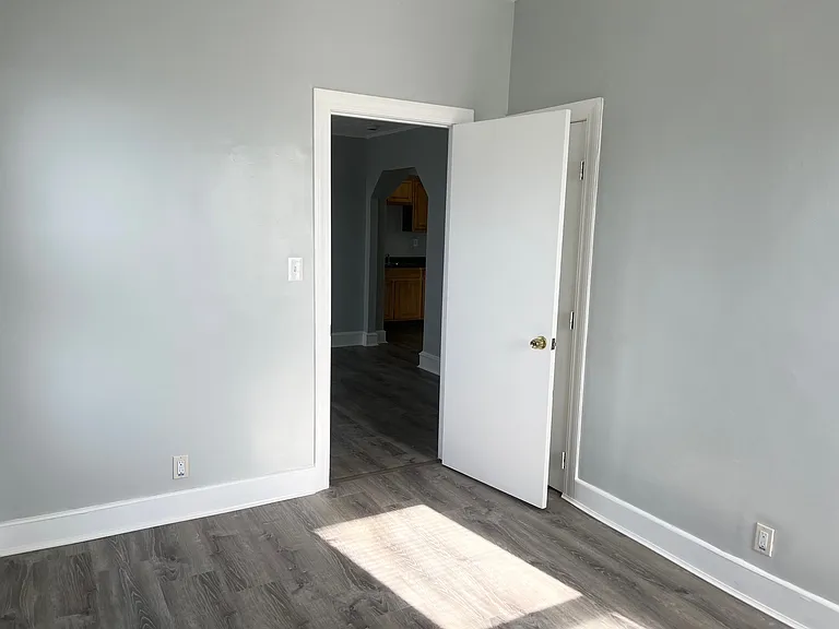 233 Division St #2W — Photo 9