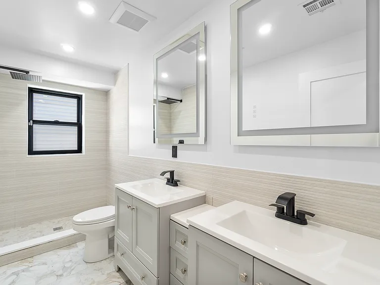 481 15th Ave #2 — Photo 30