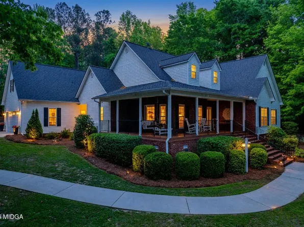 197 Stone Edge Dr, Gray, GA 31032