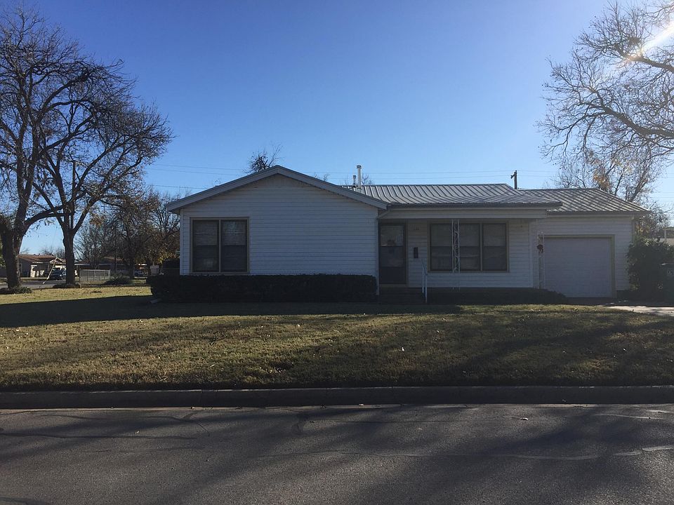 1st image of 200 Laurel Ln
