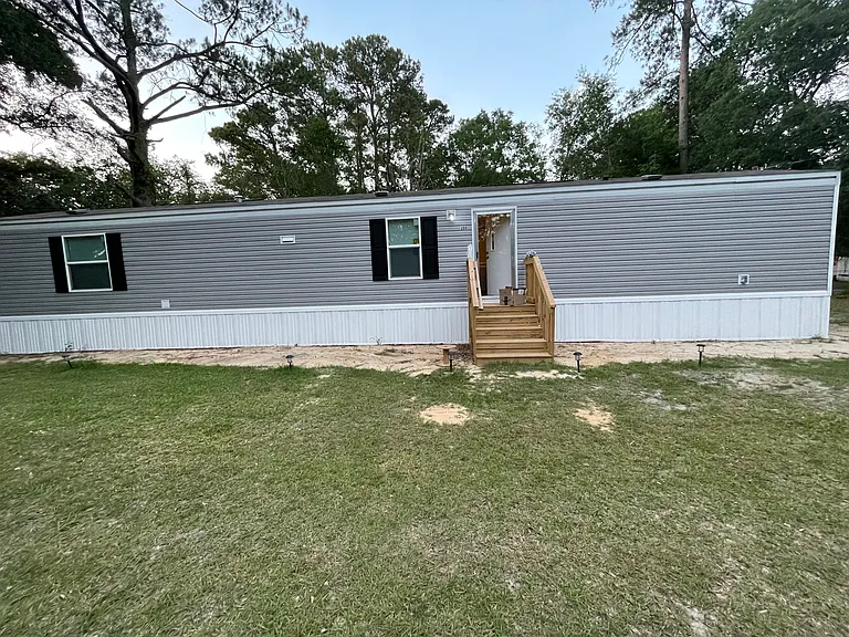 203 Poplar St — Photo 1