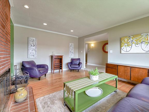 4th image of 5888 Erskine Ct