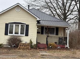 1319 S 6th St, Clinton, IN 47842