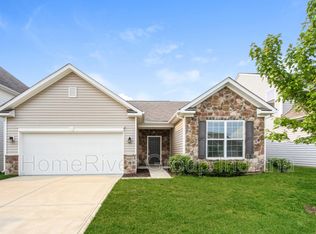 5784 Open Fields Dr, Whitestown, IN 46075