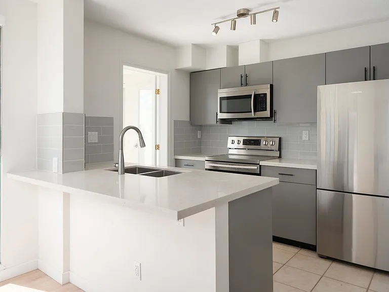 939 Homer St #2604 — Photo 2