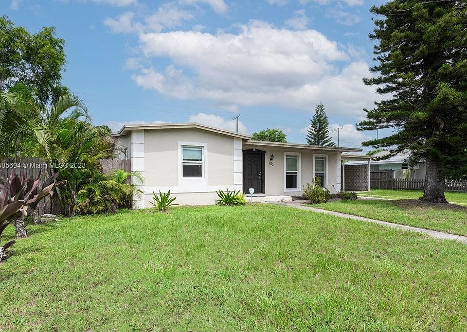 1st image of 250 SW Airoso Blvd
