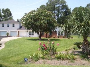 722 Pine Haven Cir, Brunswick, GA 31525