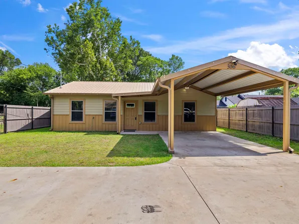 306 E Pliler St, Longview, TX 75602