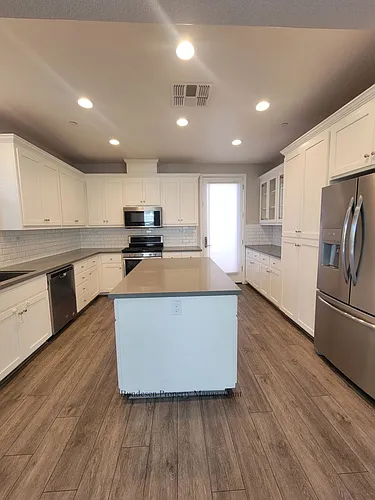 1829 Kelly Pl Photo 1