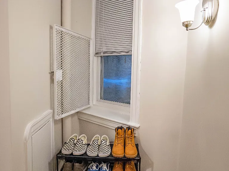 Osage Manor B1 Bedroom