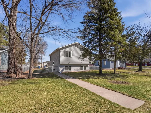 1320 9th Ave SE, Saint Cloud, MN 56304