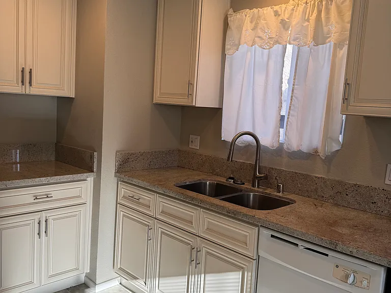 8653 Walker St — Photo 6