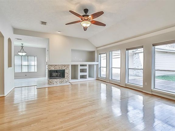 4th image of 17502 Brushy River Ct