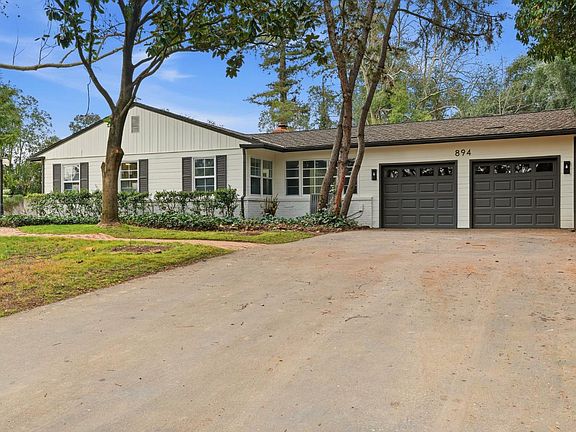 4th image of 894 Larch Ln