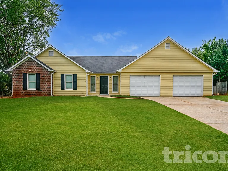 105 Daileys Plantation Dr — Photo 1