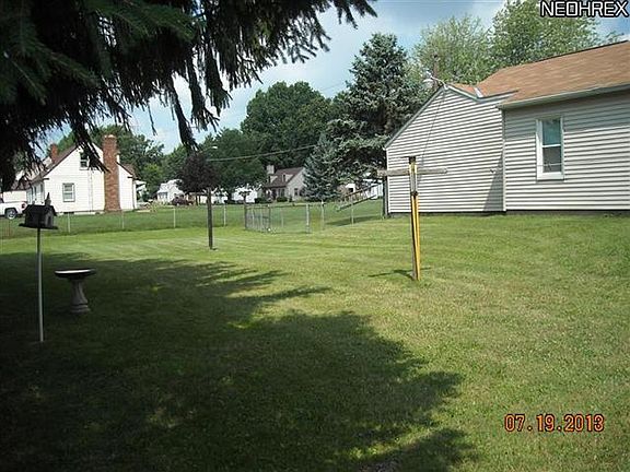4th image of 921 Jones Dr