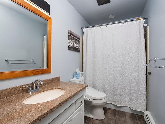 5th image of 217 Fair St