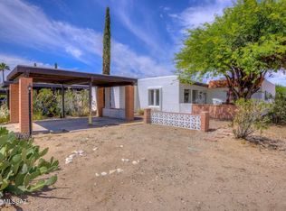 295 W Placita De Los Anillos, Green Valley, AZ 85614