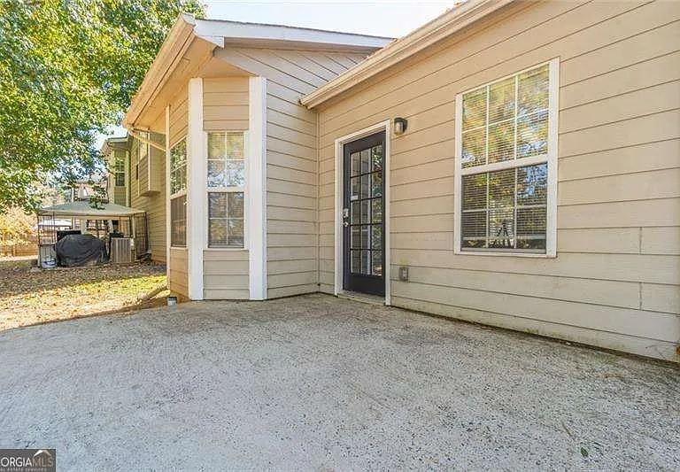 2716 Lake Park Rdg E — Photo 36