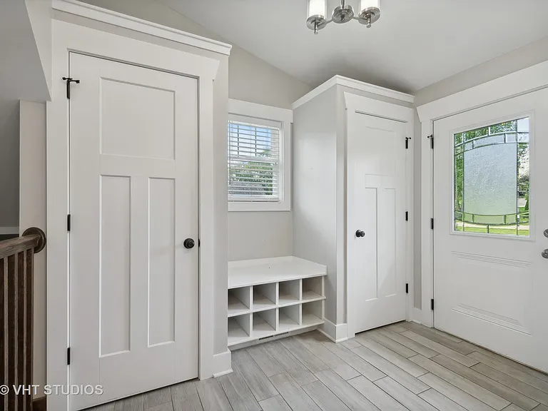 425 Mildred Ave — Photo 3