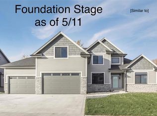 5201 149th St, Urbandale, IA 50323