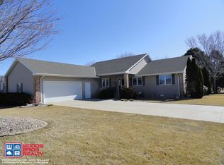 3103 Knights Rd, Grand Island, NE 68803