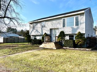 24 Corliss Ave, Rensselaer, NY 12144