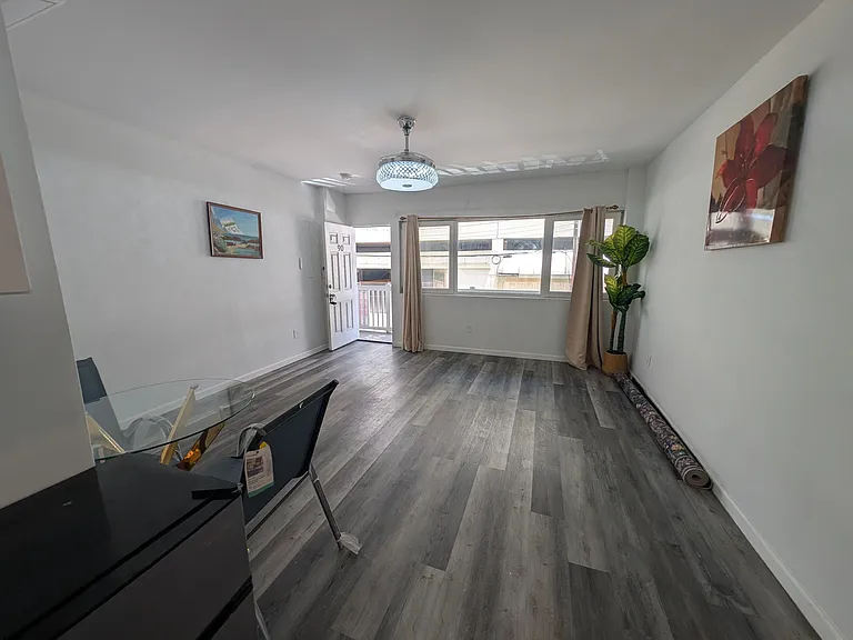3501 Pacific Ave — Photo 6