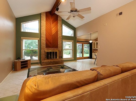 5th image of 2410 Rockaway Ln