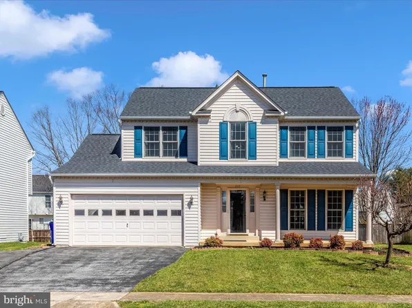 202 Winter Brook Dr, Walkersville, MD 21793