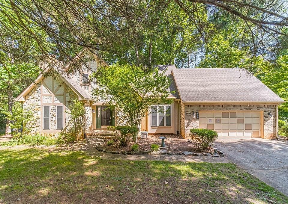 1st image of 103 Crystal River Dr