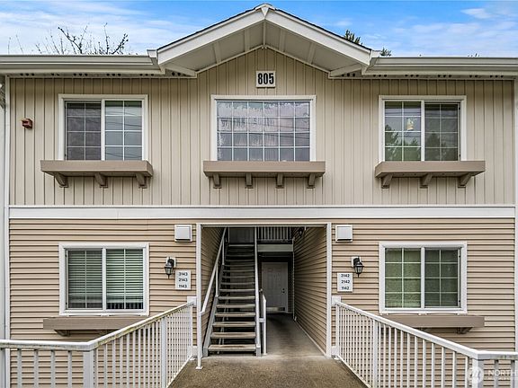2nd image of 805 Harrington Place SE #2143