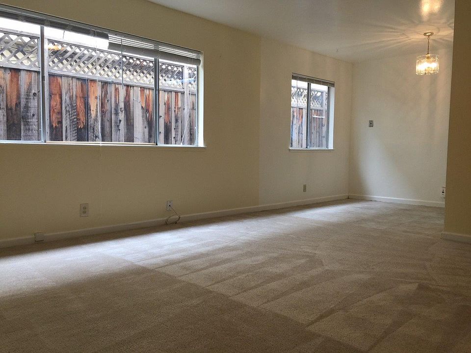 1st image of 5565 Clovercrest Dr