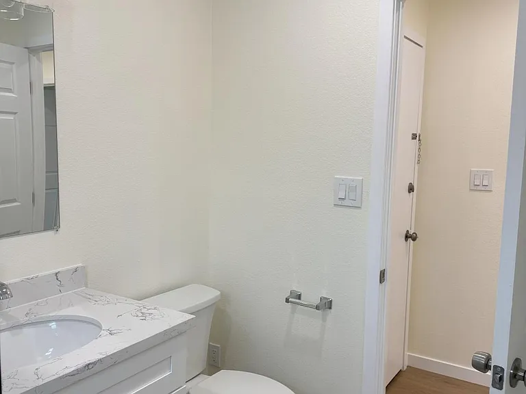 2006 Channing Way — Photo 15