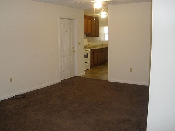 2nd image of 11617 Franklin Blvd #3B