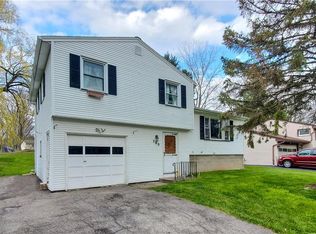 200 Eaton Rd, Rochester, NY 14617