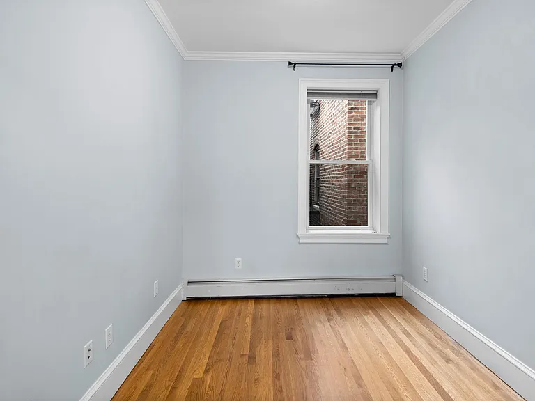150 Salem St #4 — Photo 15