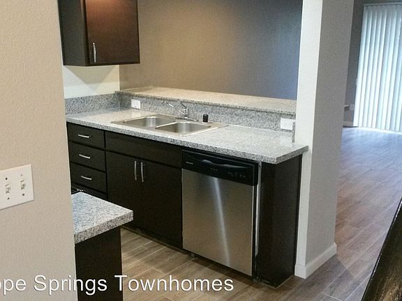 3rd image of 3739 Black Eagle Dr APT 19