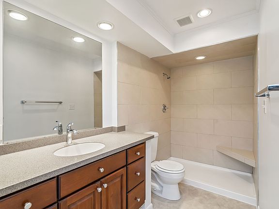 4th image of 7914 Gleason Dr Unit 1014-0